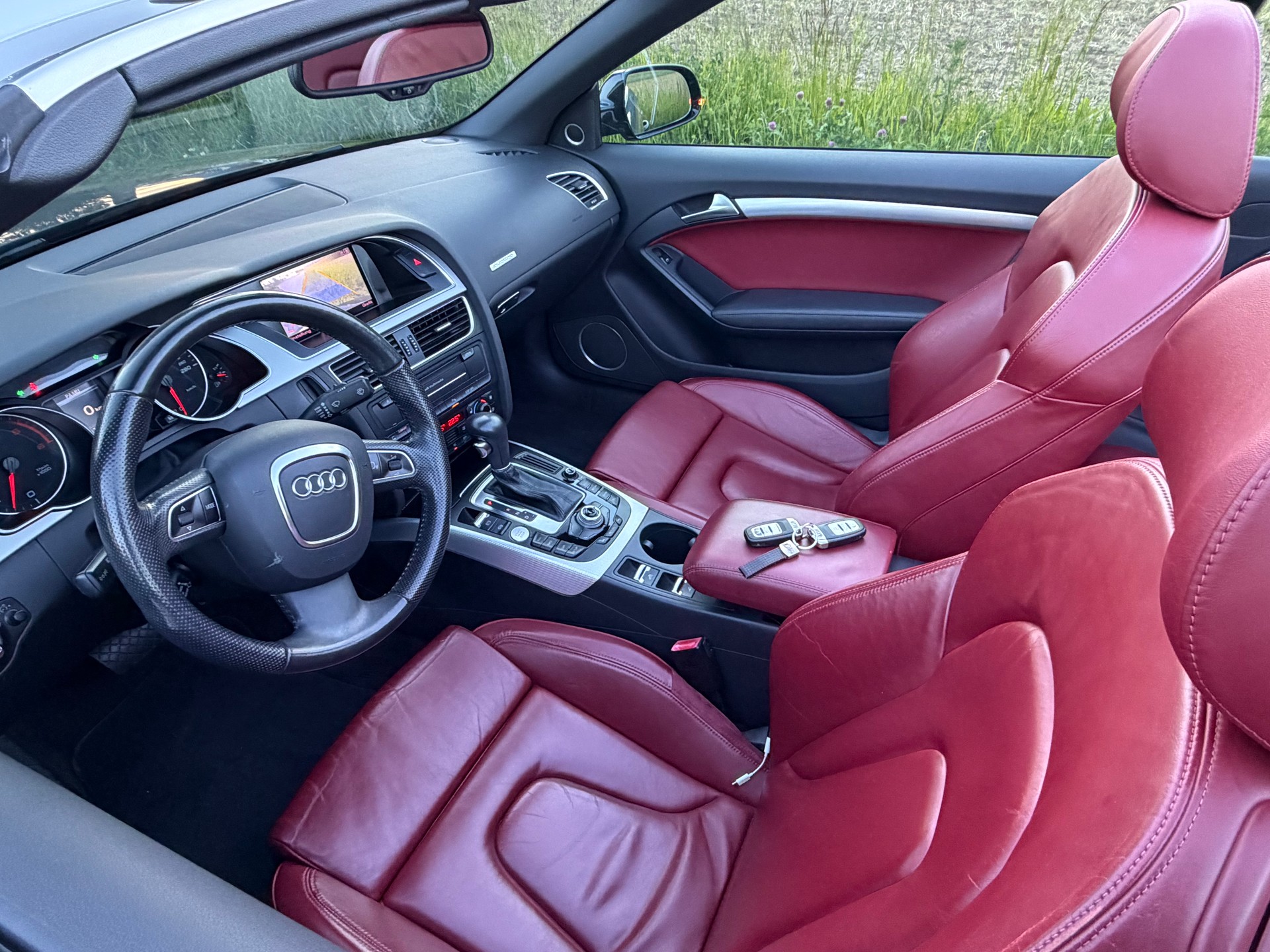 AUDI A5 3.0 V6 TDI quattro S-Tronic Cabrio-image-11