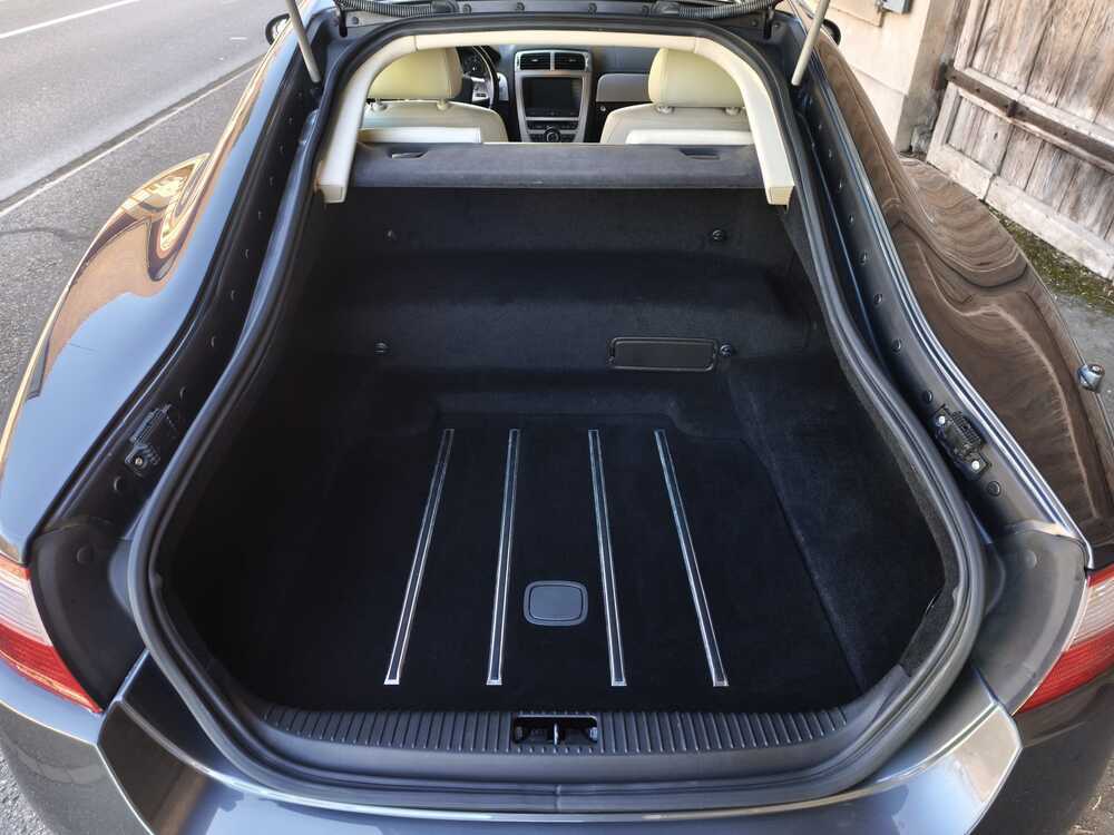 JAGUAR XK 4.2 V8 Automatic-image-12