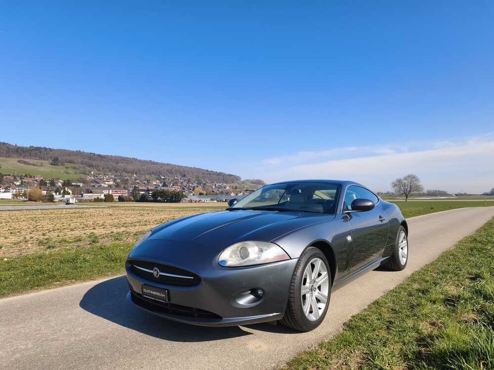 JAGUAR XK 4.2 V8 Automatic-image-0
