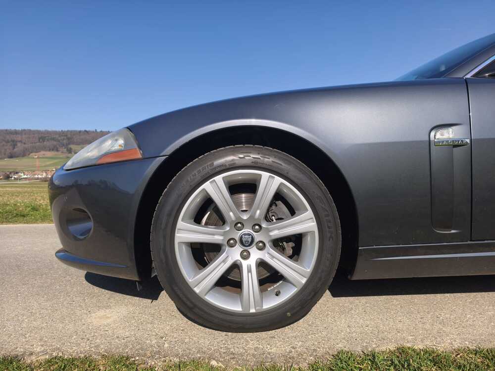 JAGUAR XK 4.2 V8 Automatic-image-14