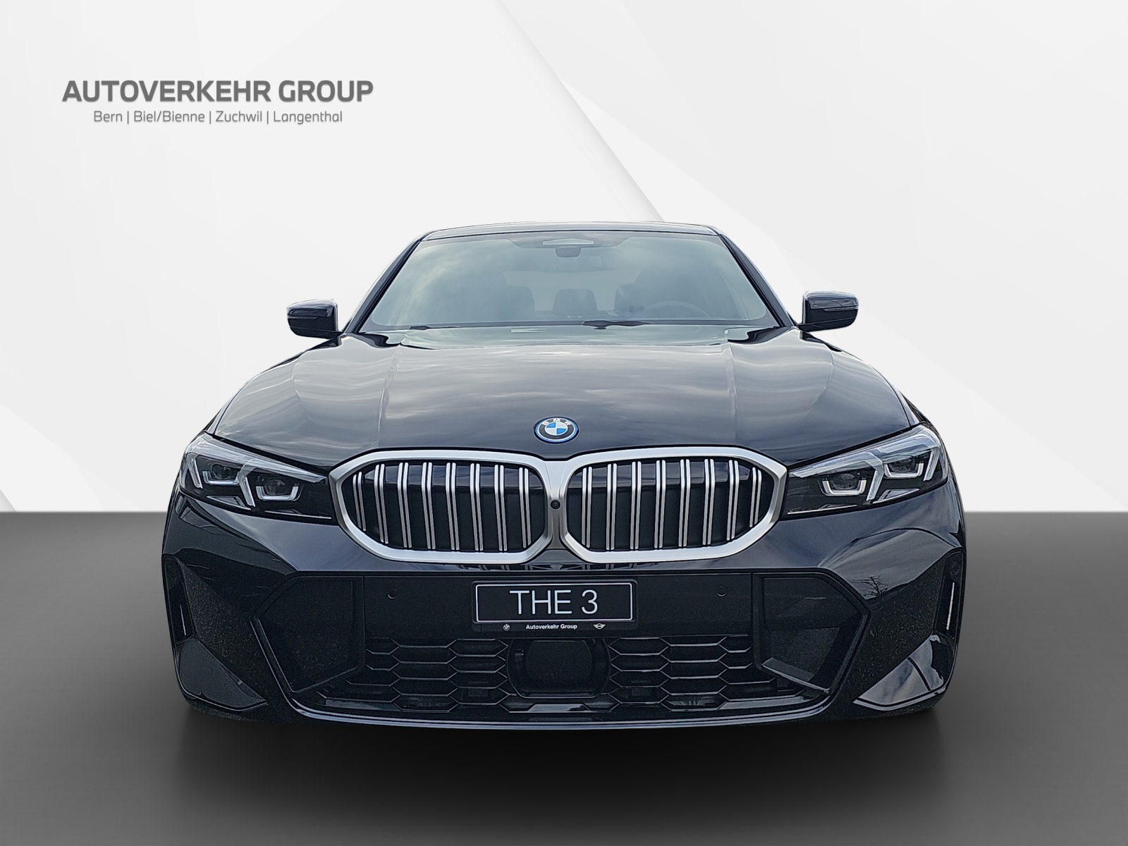 BMW 330e xDrive M Sport-showroom-element-1