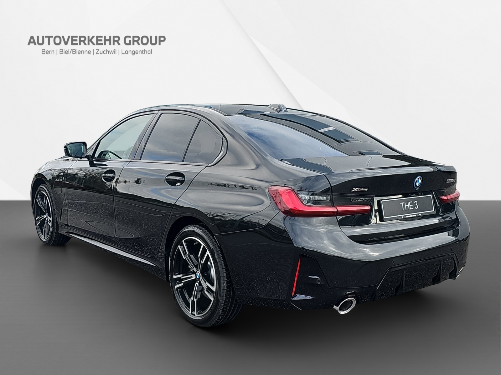 BMW 330e xDrive M Sport-showroom-element-3