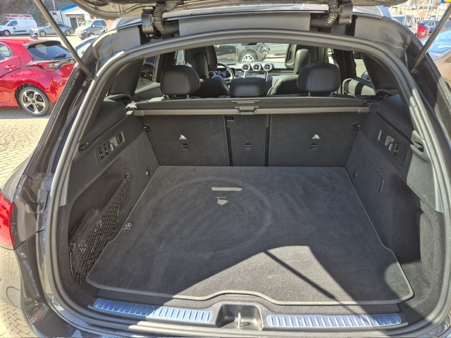 MERCEDES-BENZ GLC 300 AMG Line 4Matic 9G-Tronic-image-5