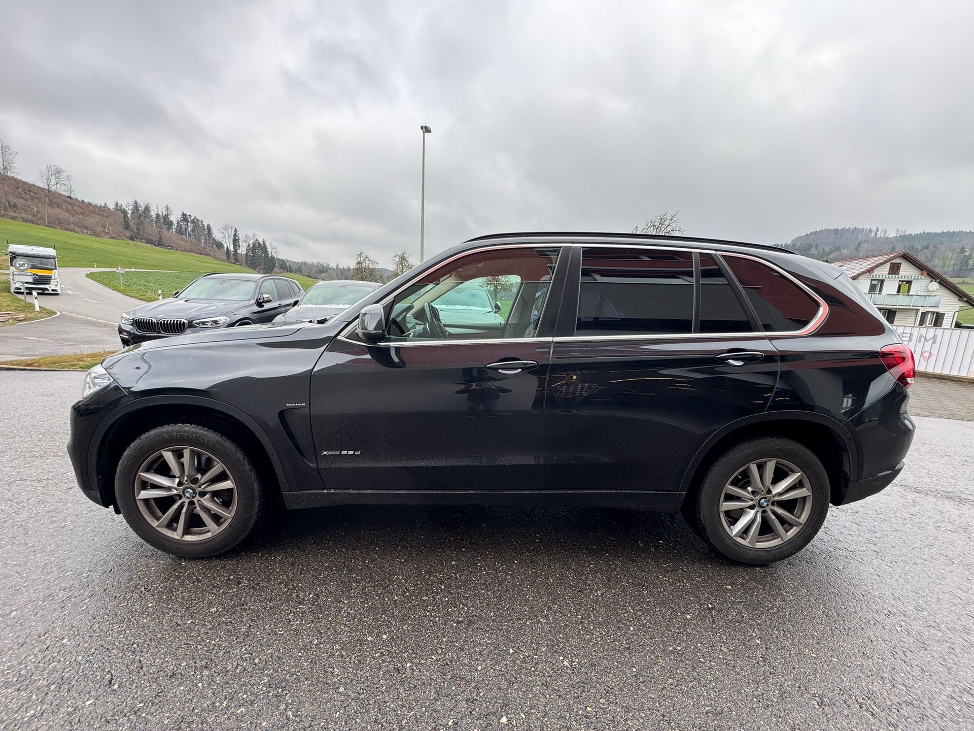 BMW X5 xDrive 25d Steptronic-showroom-element-2