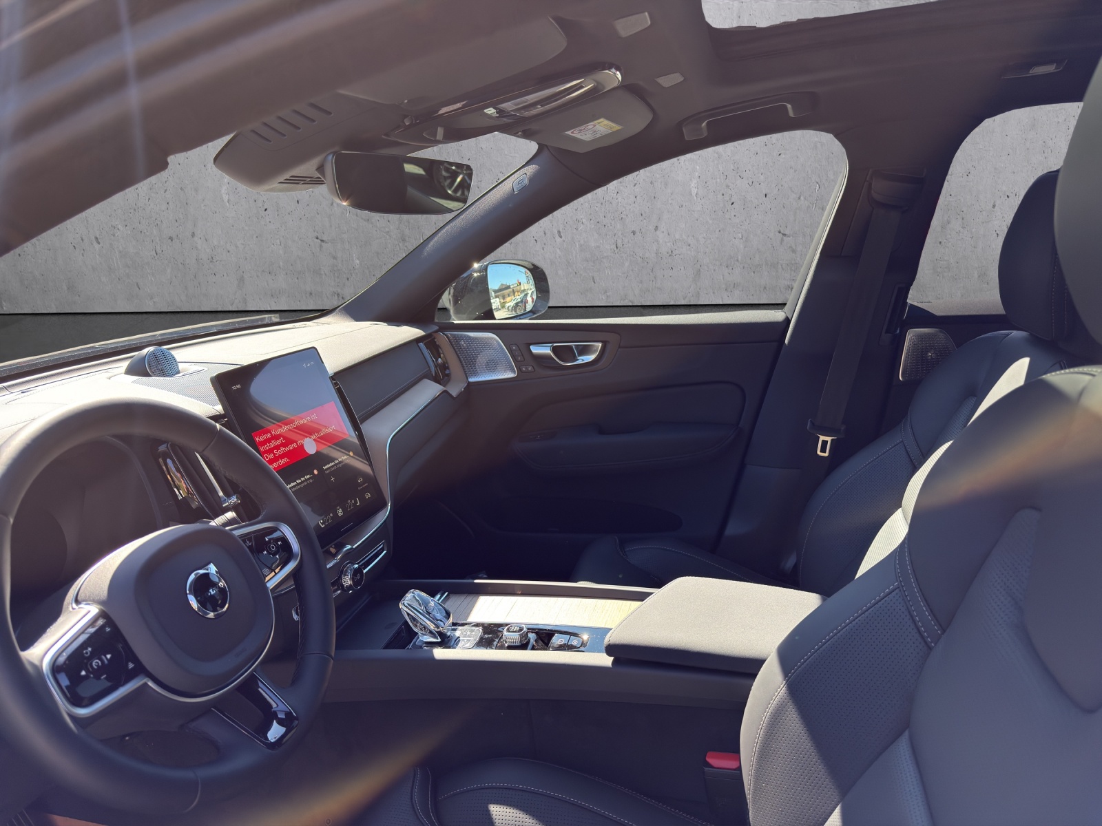 Image VOLVO XC60 XC60 T8 eAWD PluginHybrid Ultra Dark Geartronic