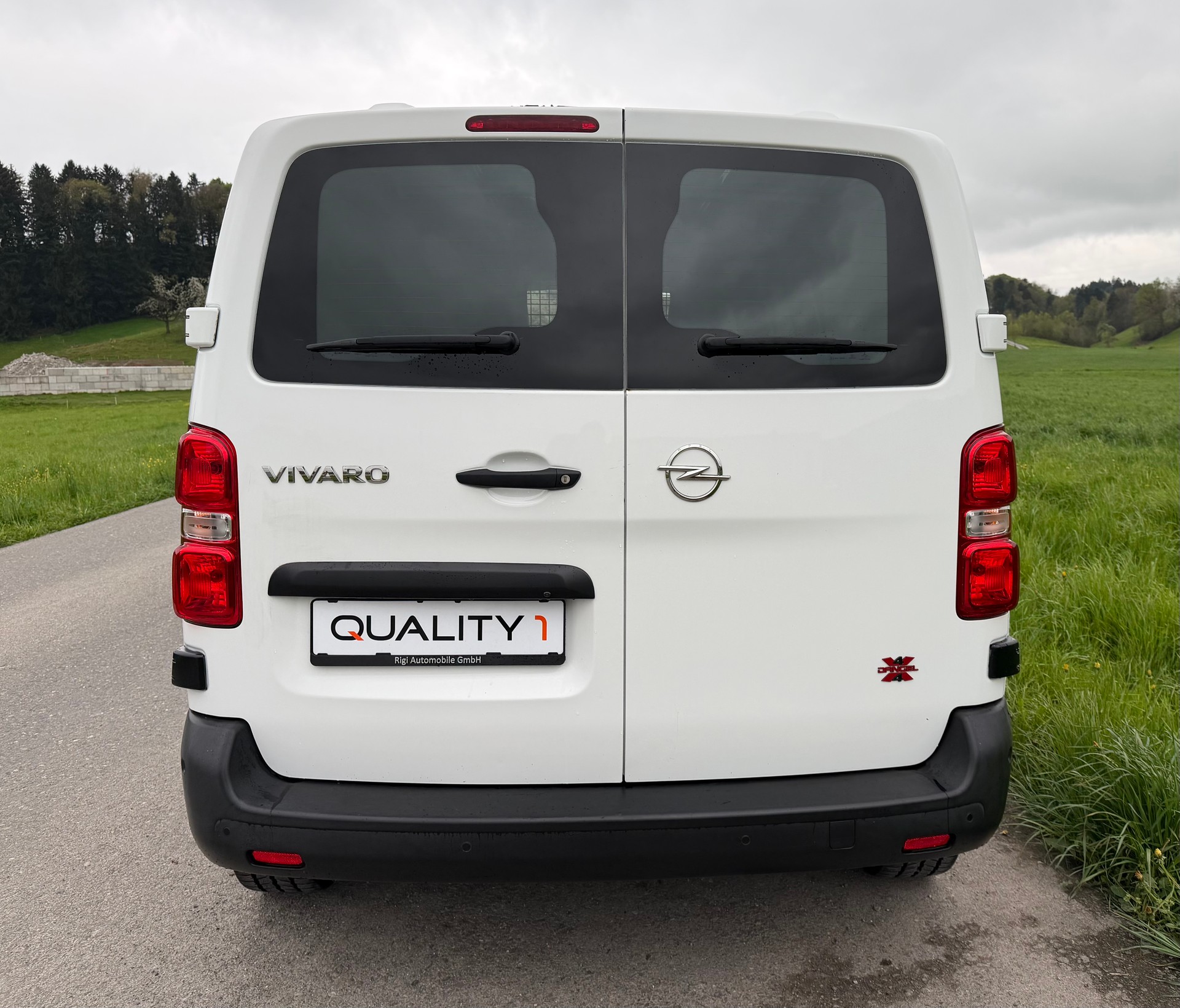 OPEL Vivaro Cargo 2.0 CDTI Enjoy s/s L EH 4x4 mit Achse +90mm-image-4