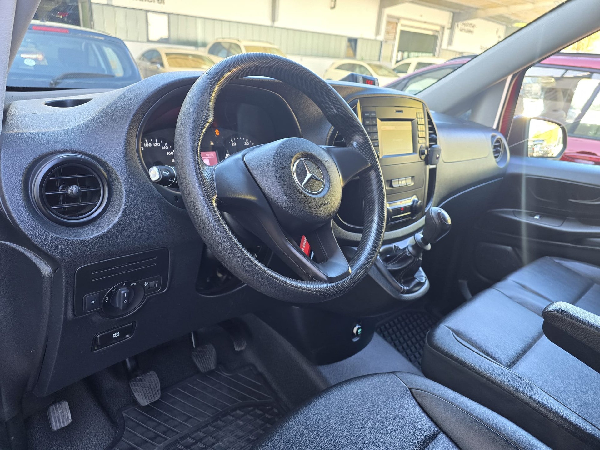 MERCEDES-BENZ Vito 111 BlueTEC L Euro 6-image-21