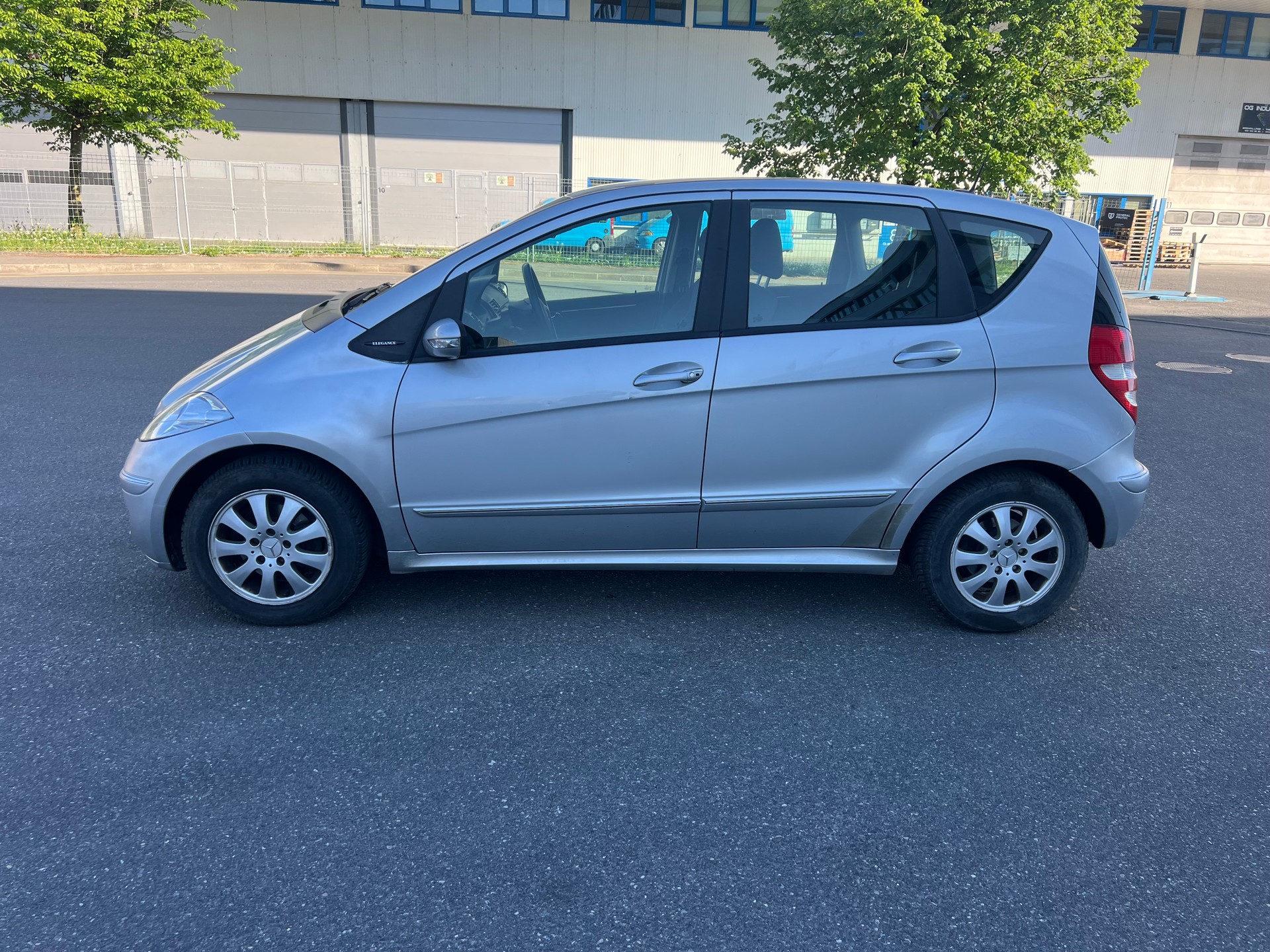 MERCEDES-BENZ A 170 Elégance-image-2