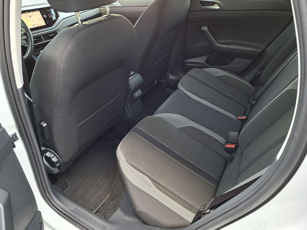VW Polo 1.0 TSI Style DSG-image-12