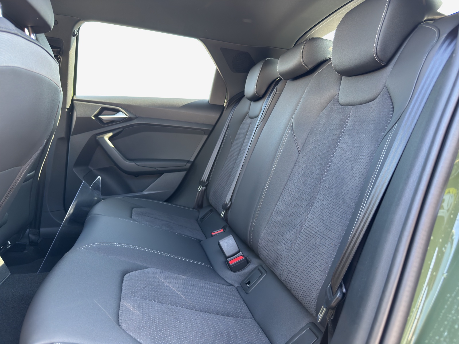 AUDI A1 Sportback 30 TFSI S Line S-tronic-image-12