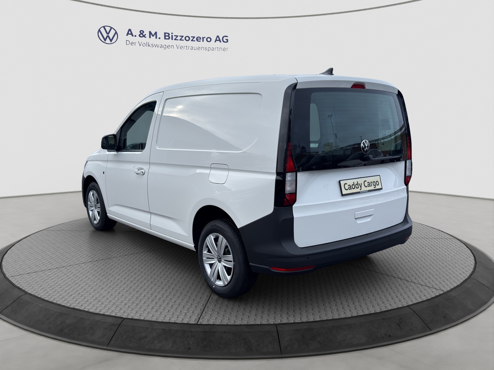 VW Caddy Cargo 1.5 TSI Entry-showroom-element-2