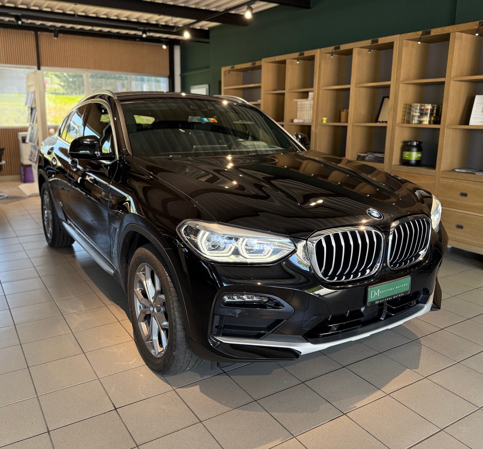 BMW X4 xDrive 48V 20d xLine Steptronic-image-2
