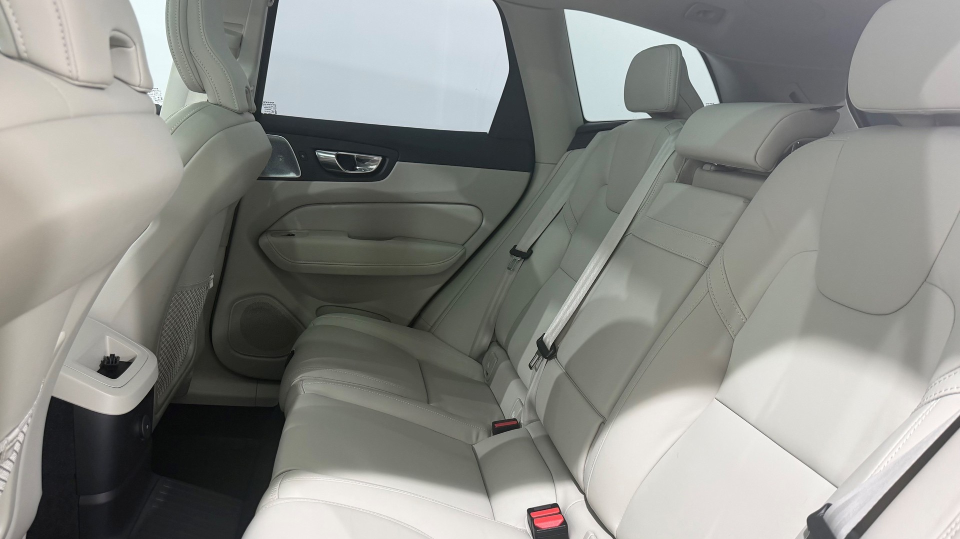 VOLVO XC60 2.0 T8 TE Inscription eAW-image-6