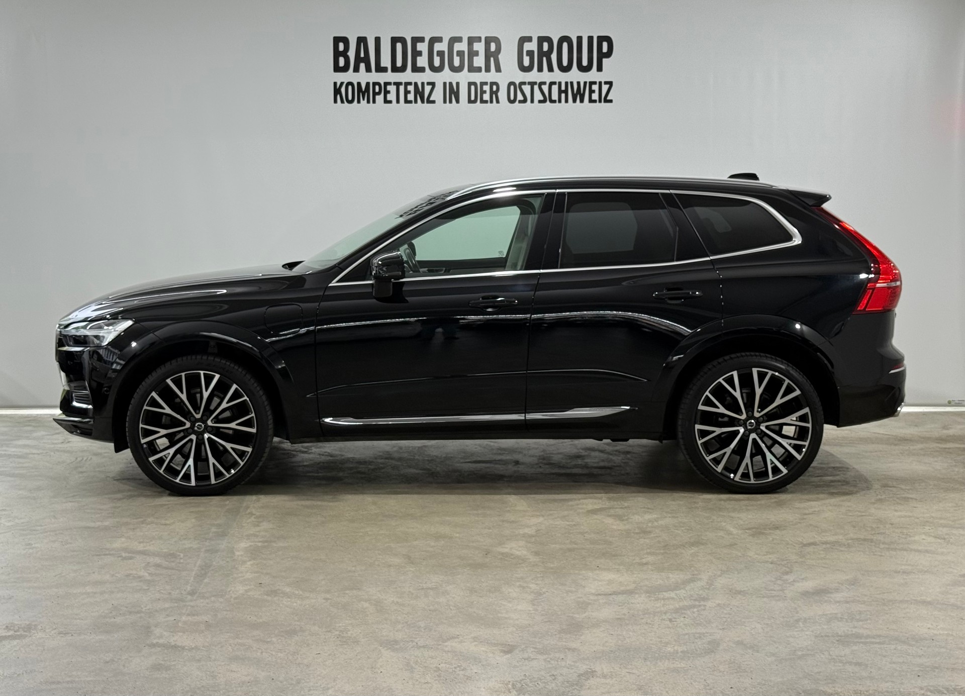 VOLVO XC60 2.0 T8 TE Inscription eAW-image-1
