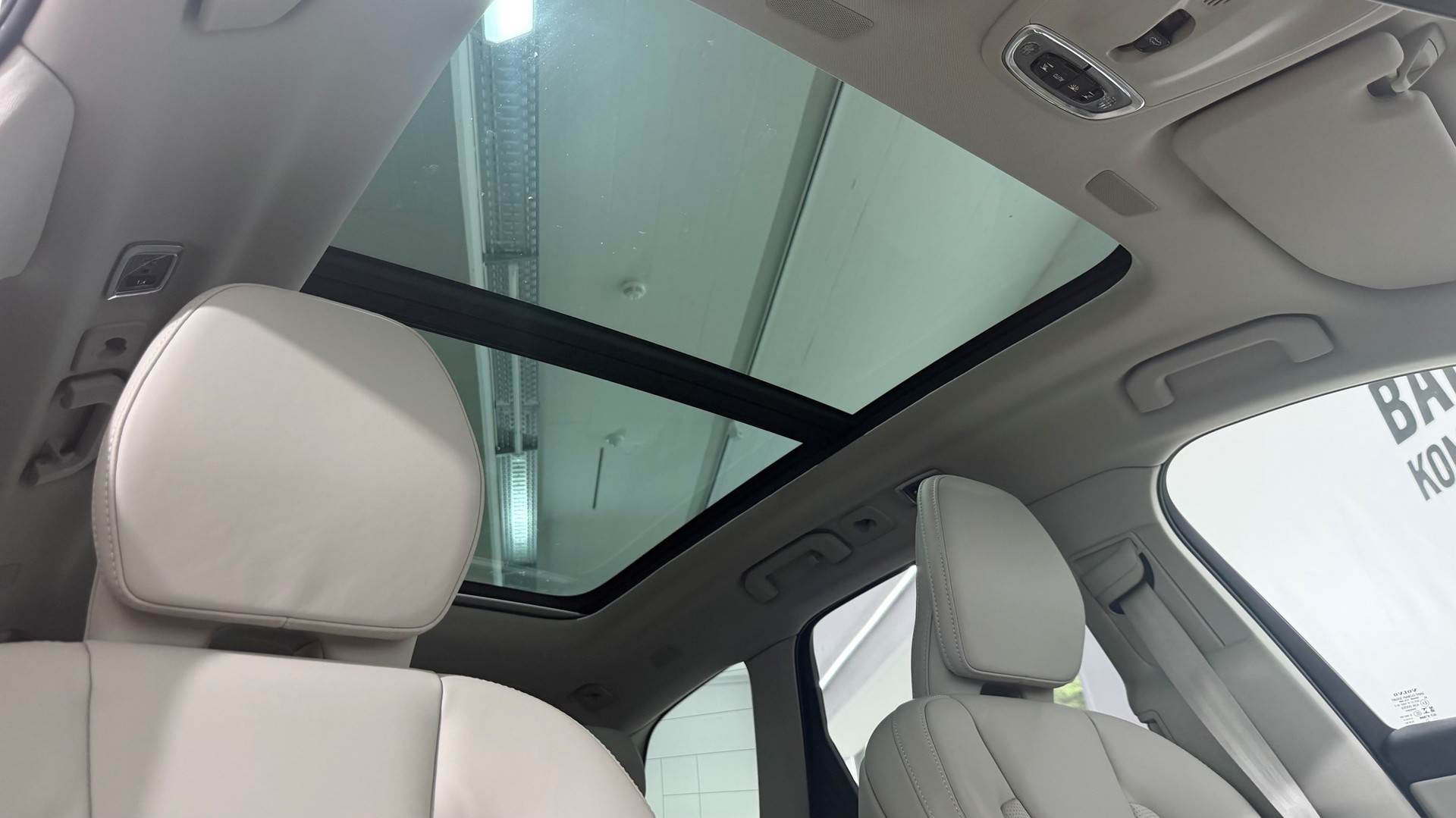 VOLVO XC60 2.0 T8 TE Inscription eAW-image-13