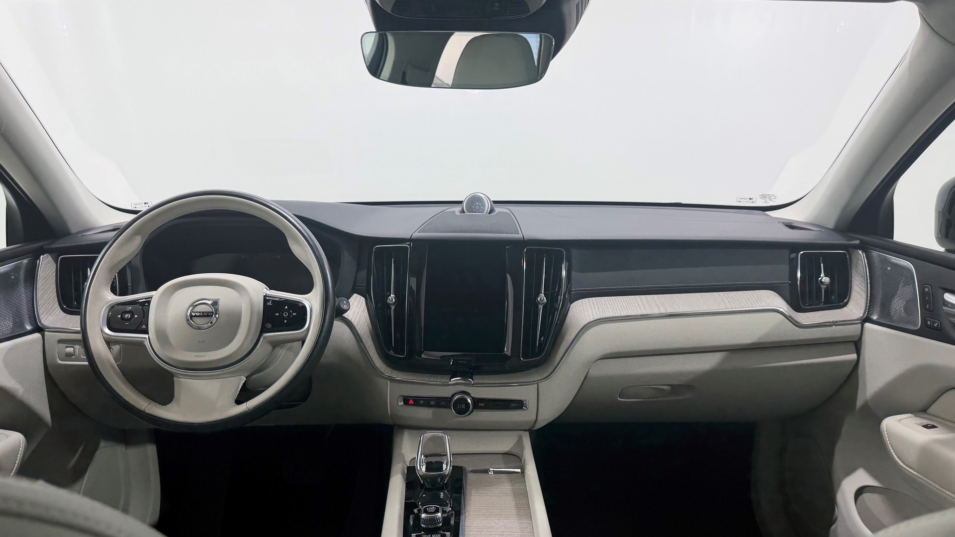 VOLVO XC60 2.0 T8 TE Inscription eAW-image-5
