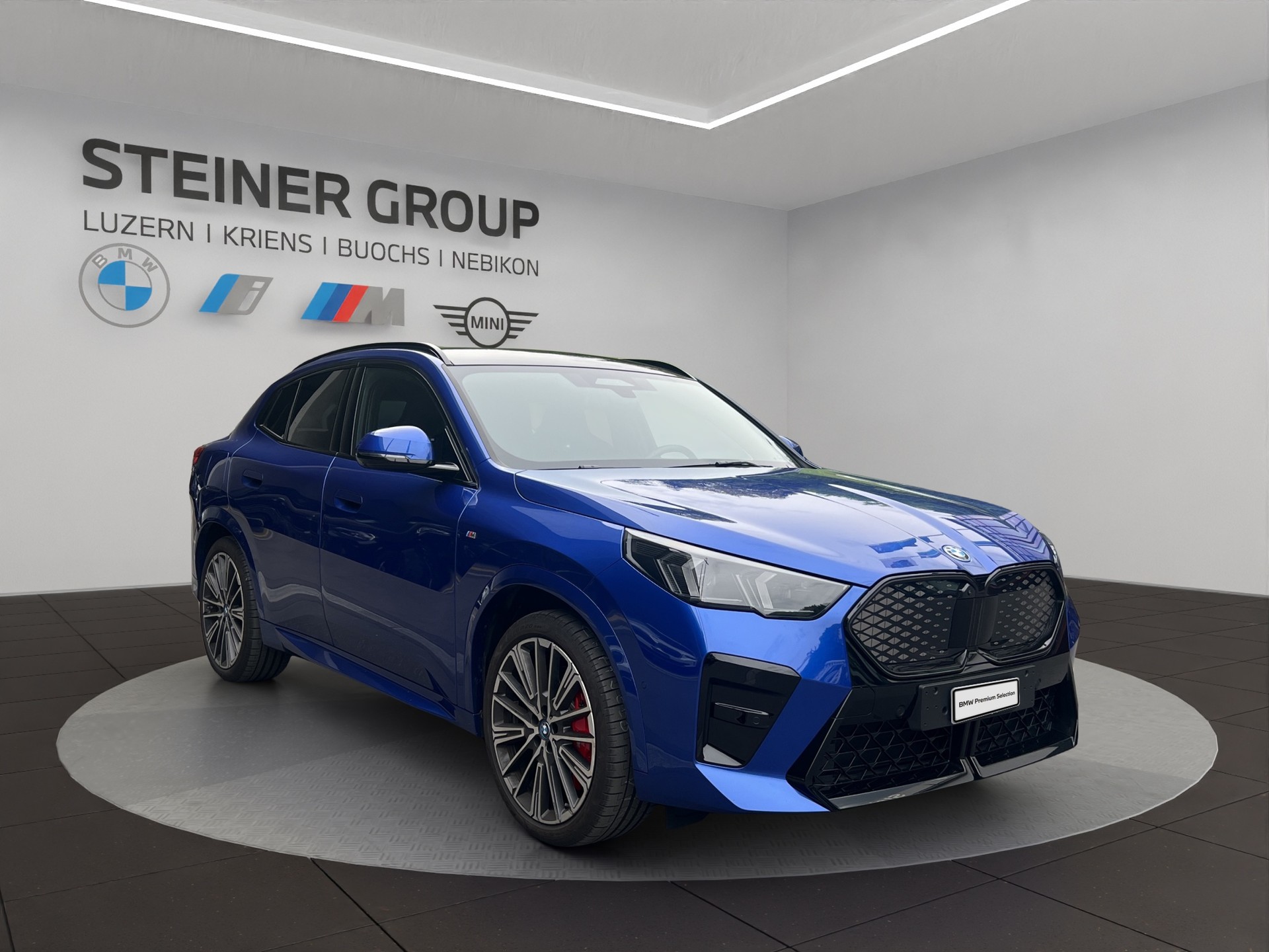 BMW iX2 xDrive 30 M Sport Pro-image-2