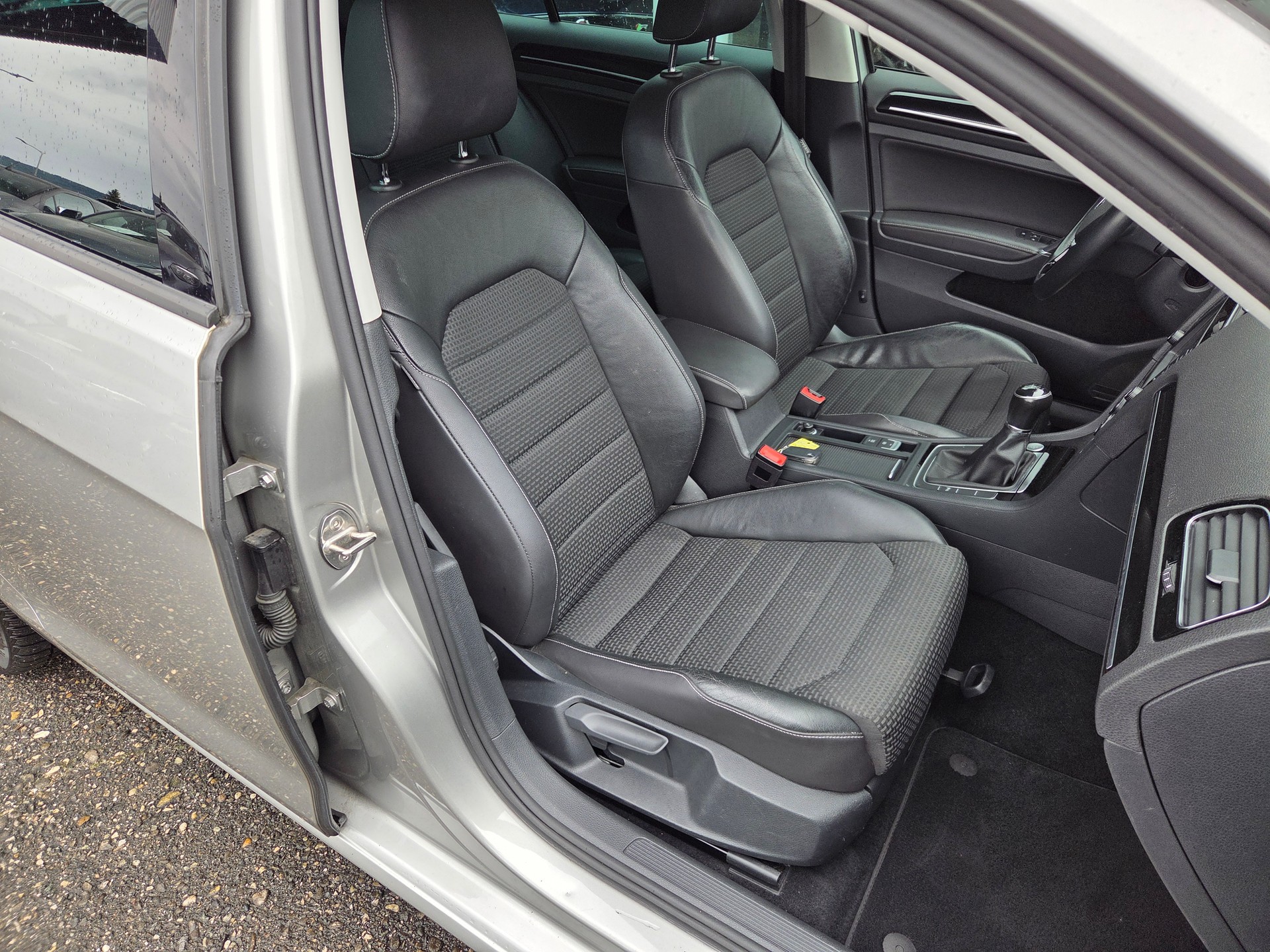 VW Golf 1.4 TSI Highline DSG-image-11