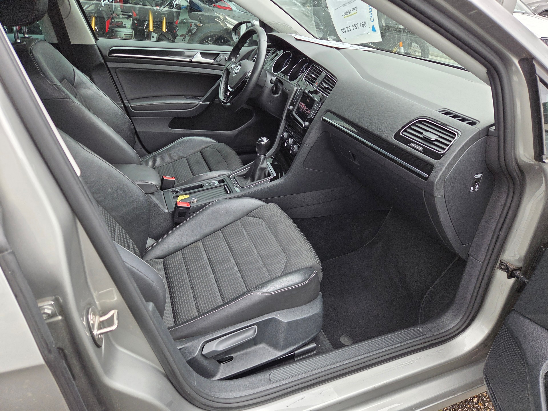 VW Golf 1.4 TSI Highline DSG-image-10