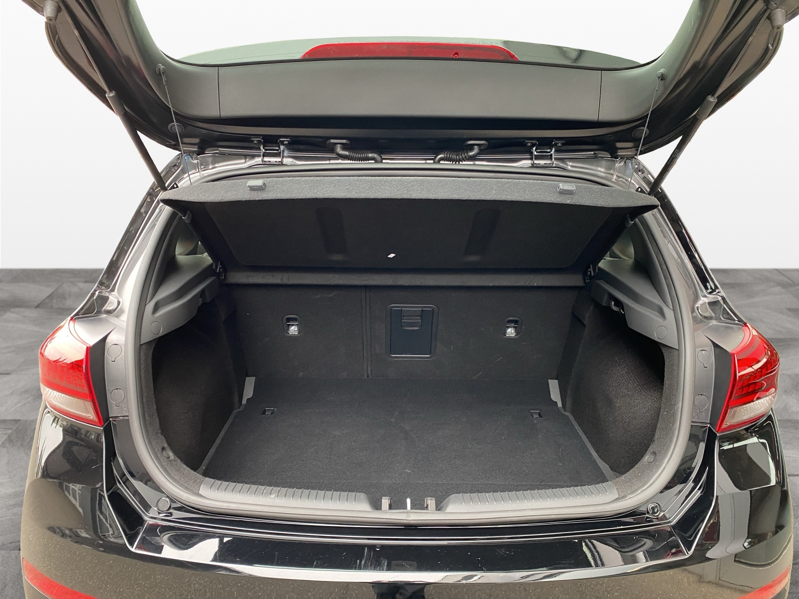 HYUNDAI i30 1.5 T-GDi Vertex-image-15