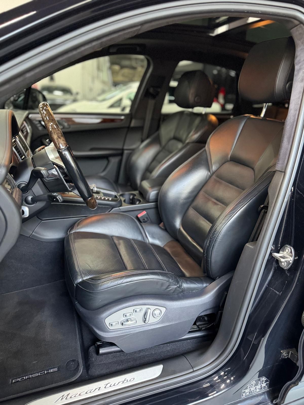 PORSCHE Macan 400PS*Sport Chrono* Bose*MFK*Garantie* 11.2014*136'000km*-image-13