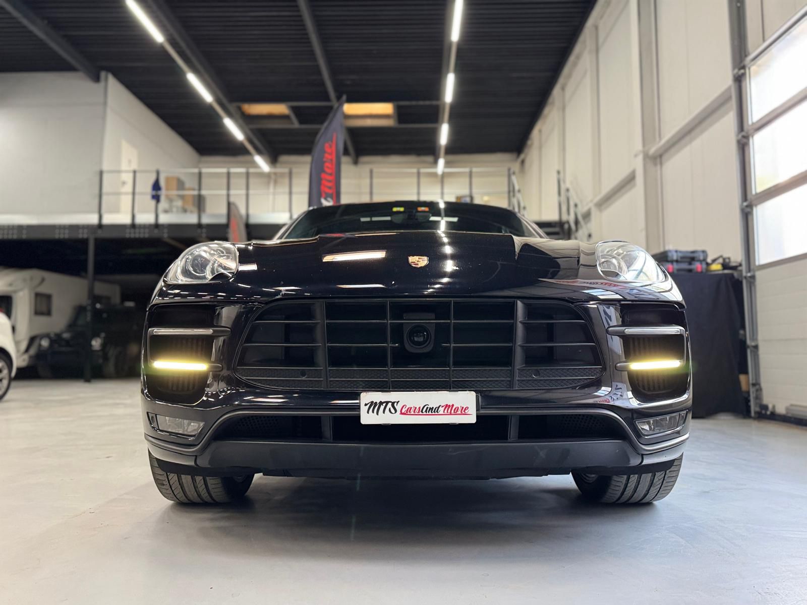 PORSCHE Macan 400PS*Sport Chrono* Bose*MFK*Garantie* 11.2014*136'000km*-image-2