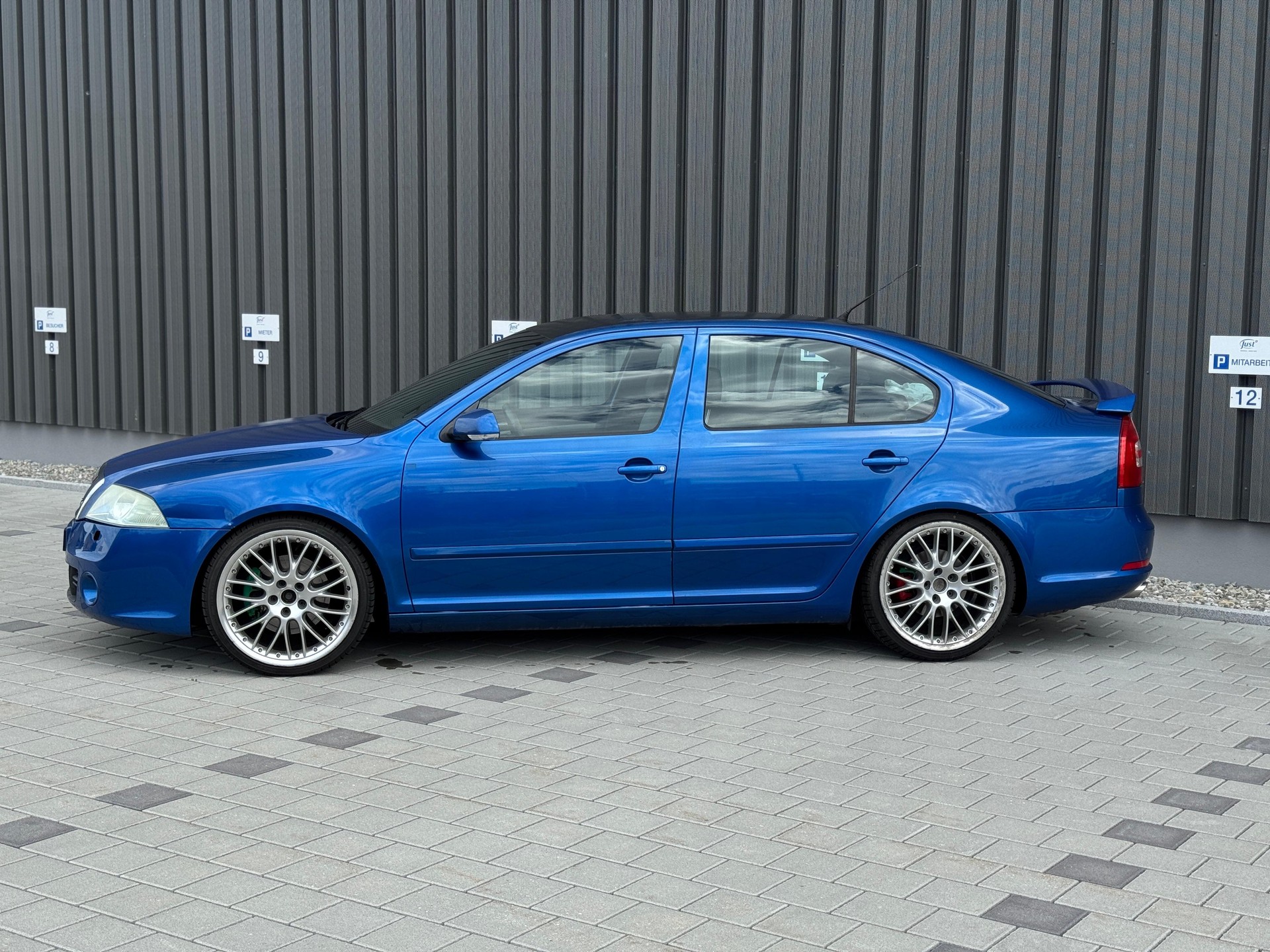 SKODA Octavia 2.0 Turbo FSI RS-image-2