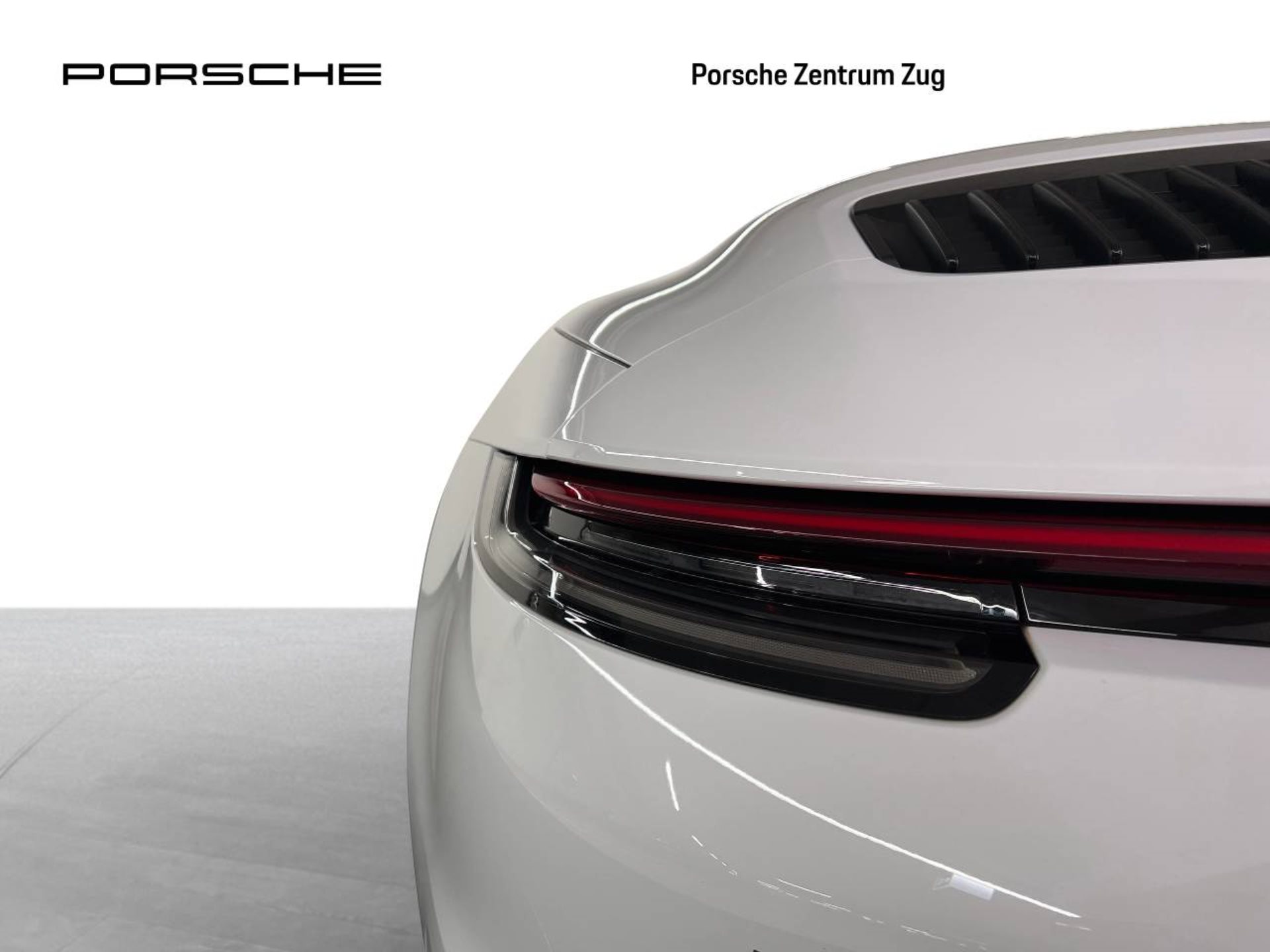 PORSCHE 911 Carrera S Cabriolet-image-13