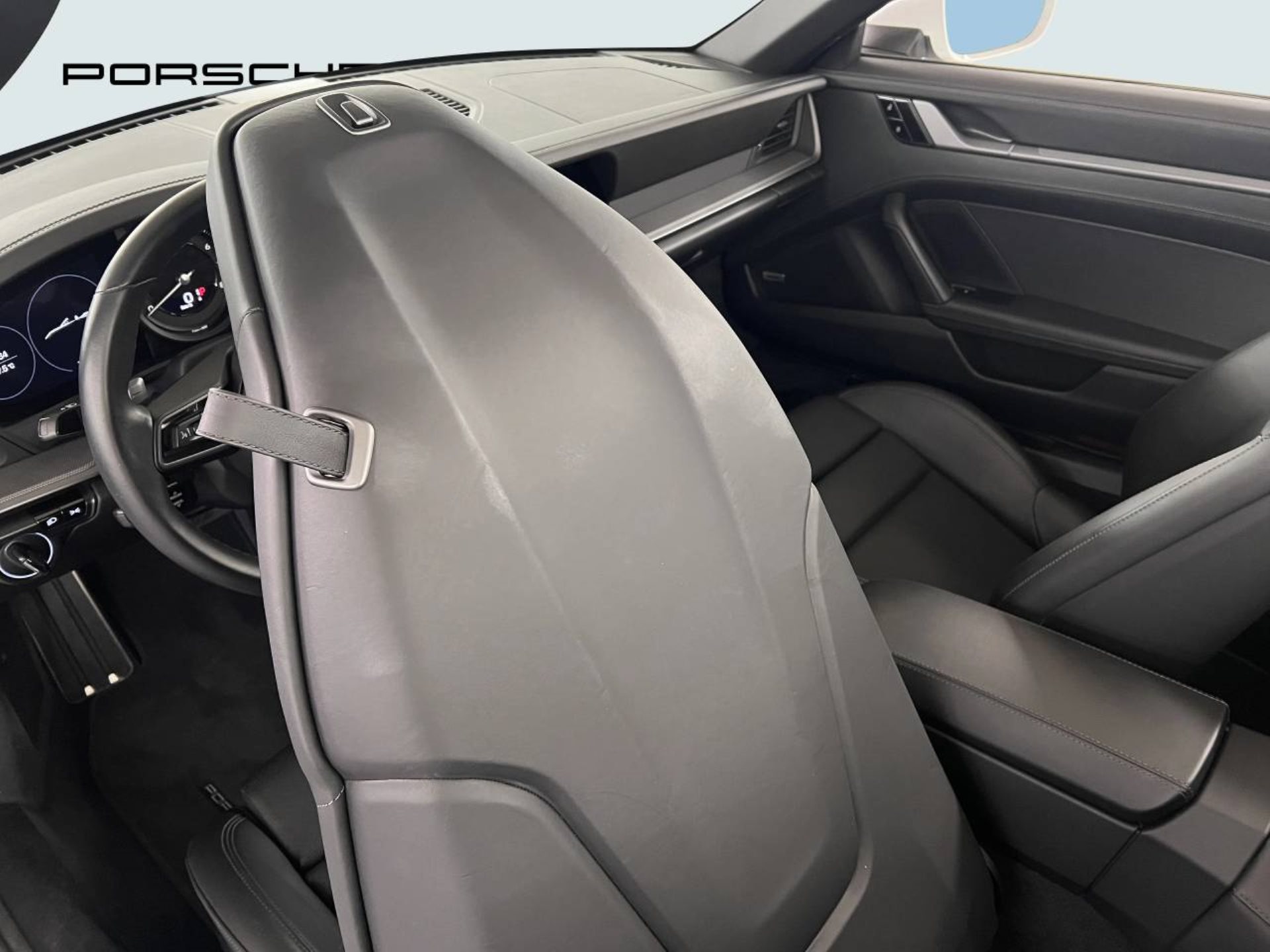 PORSCHE 911 Carrera S Cabriolet-image-22