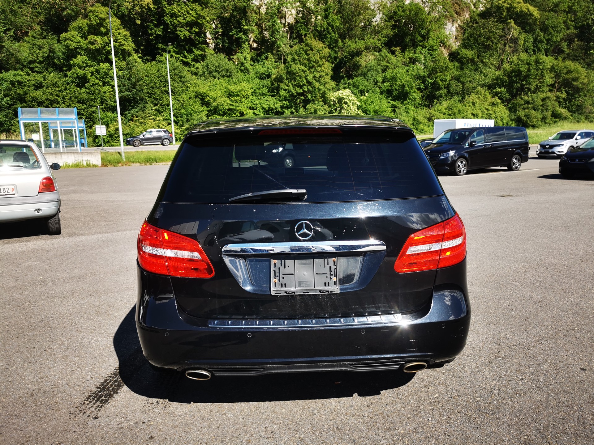 MERCEDES-BENZ B 220 4Matic 7G-DCT-image-6