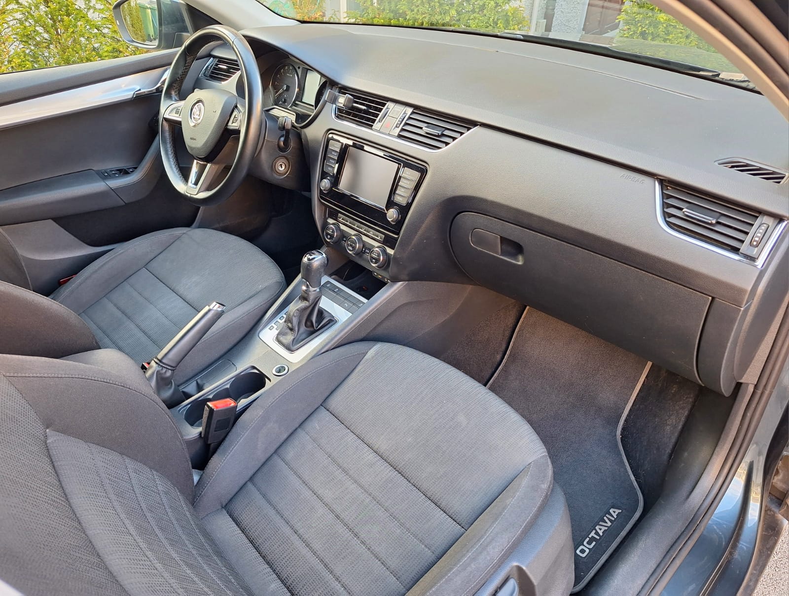 SKODA 2.0 TDI 184 Ambition 4x4 DSG-image-2