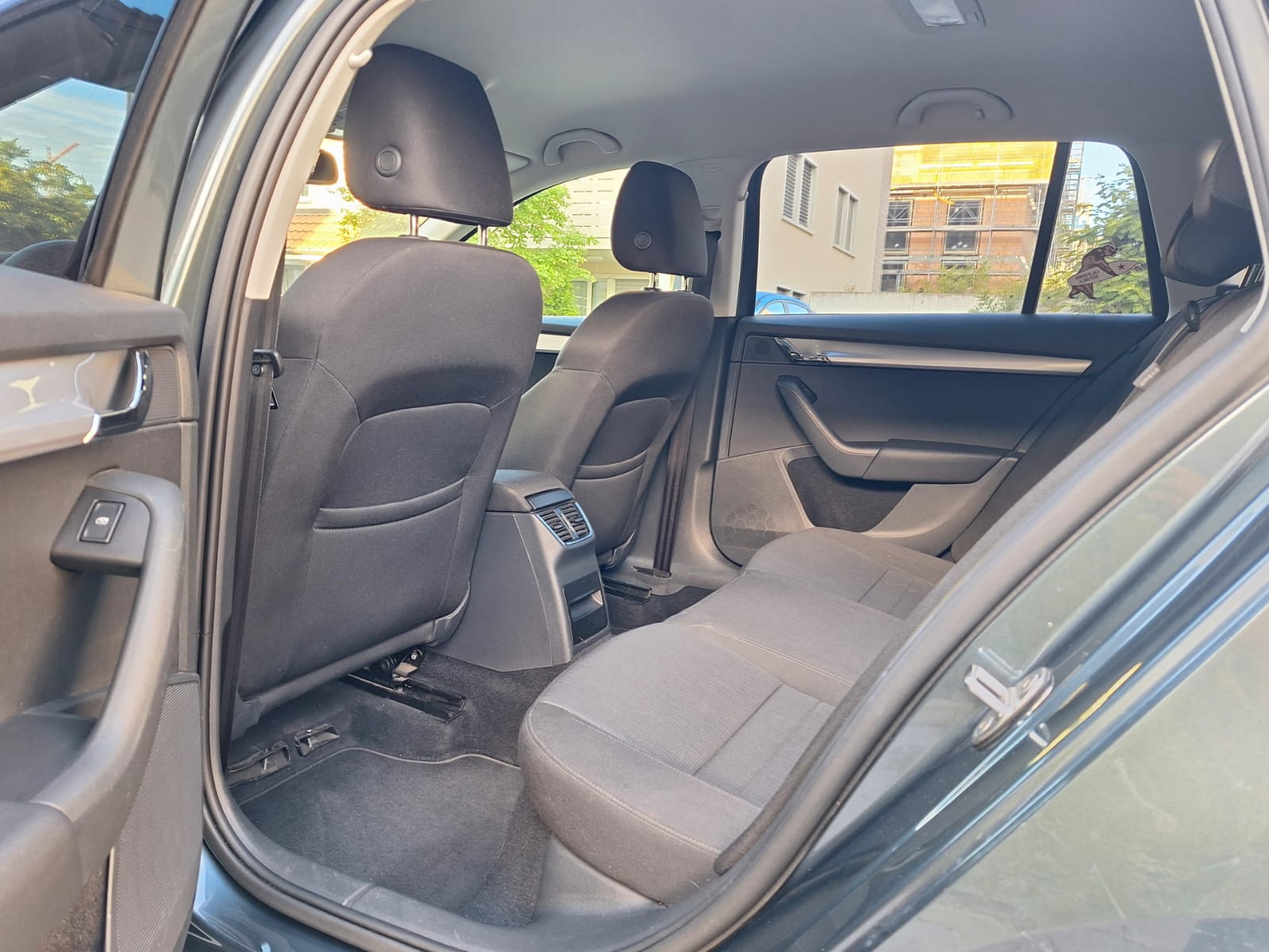 SKODA 2.0 TDI 184 Ambition 4x4 DSG-image-3