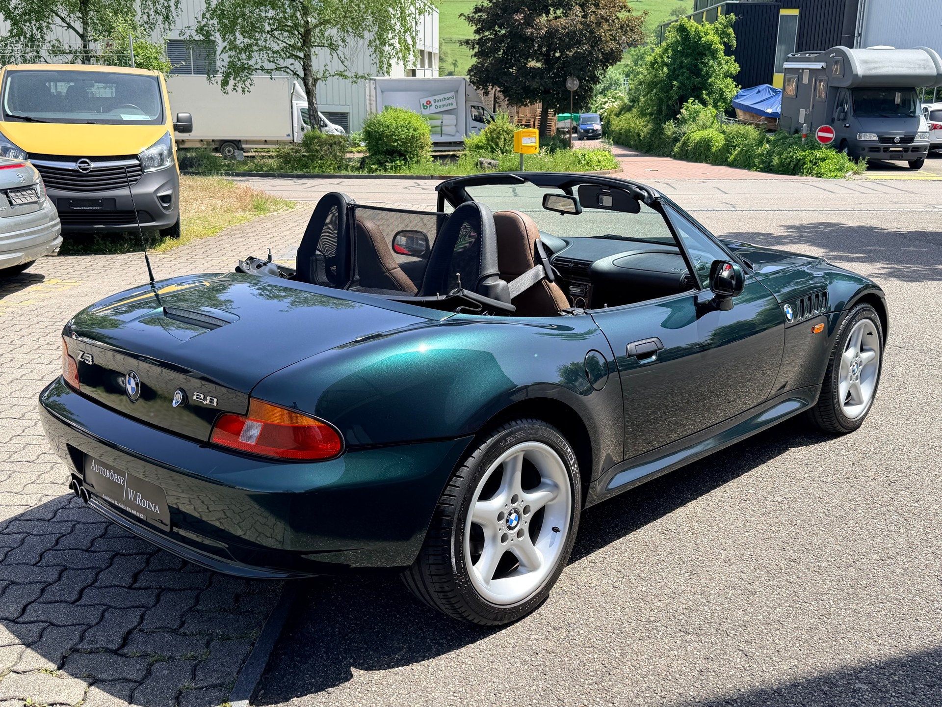 BMW Z3 2.8i Roadster-showroom-element-2