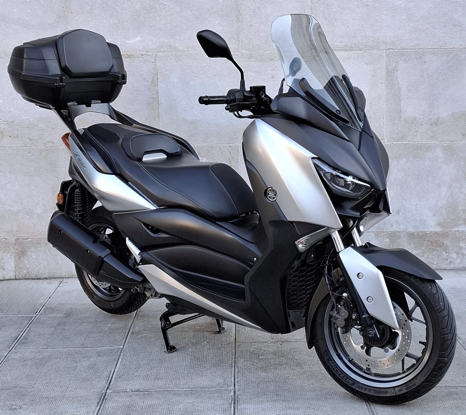YAMAHA X-Max CZD 300 ABS-showroom-element-1