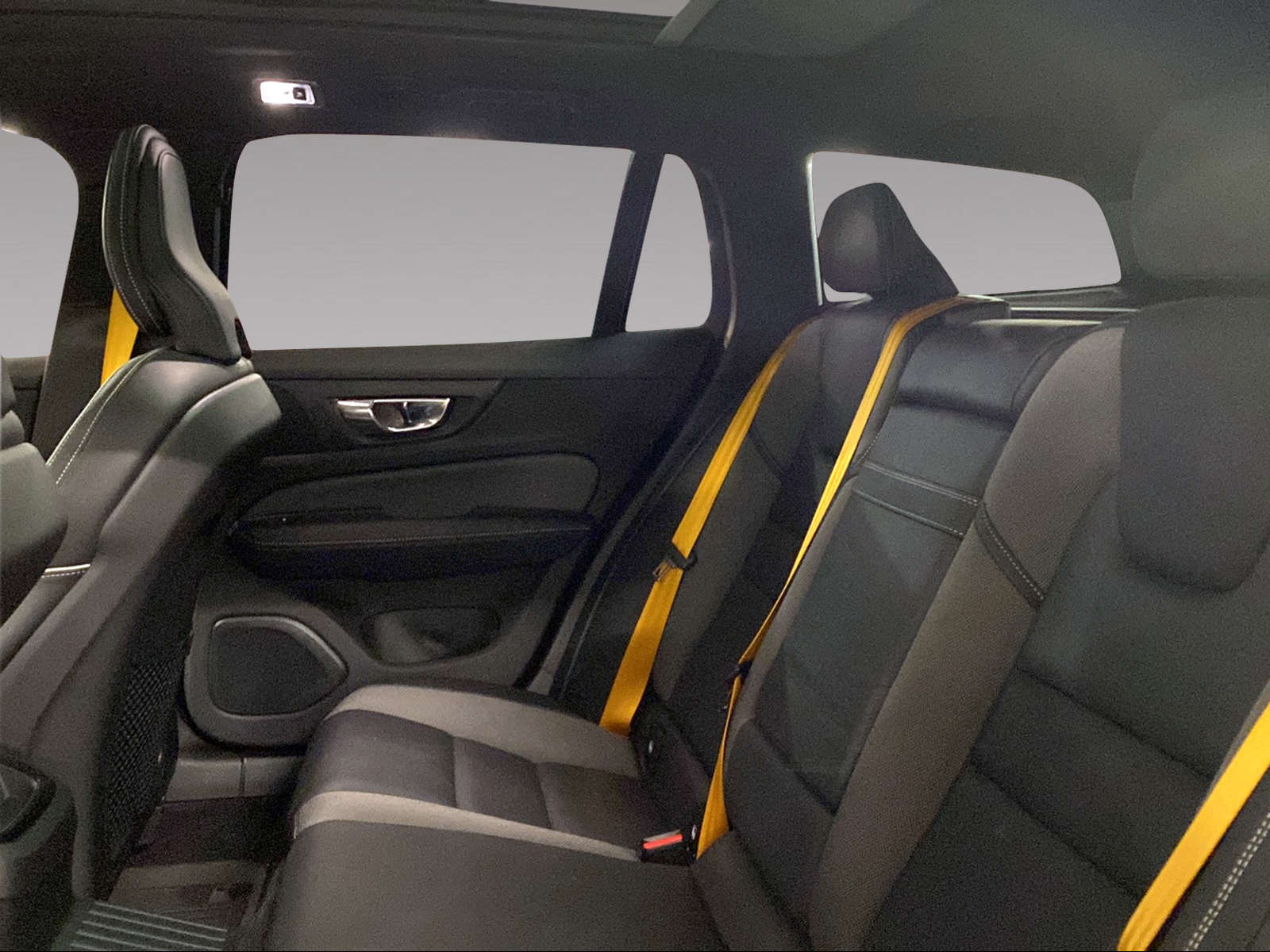VOLVO V60 2.0 T8 TE Polestar eAWD-image-8
