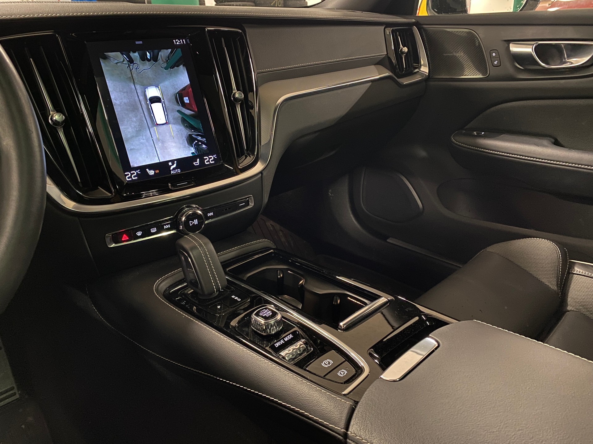 VOLVO V60 2.0 T8 TE Polestar eAWD-image-10