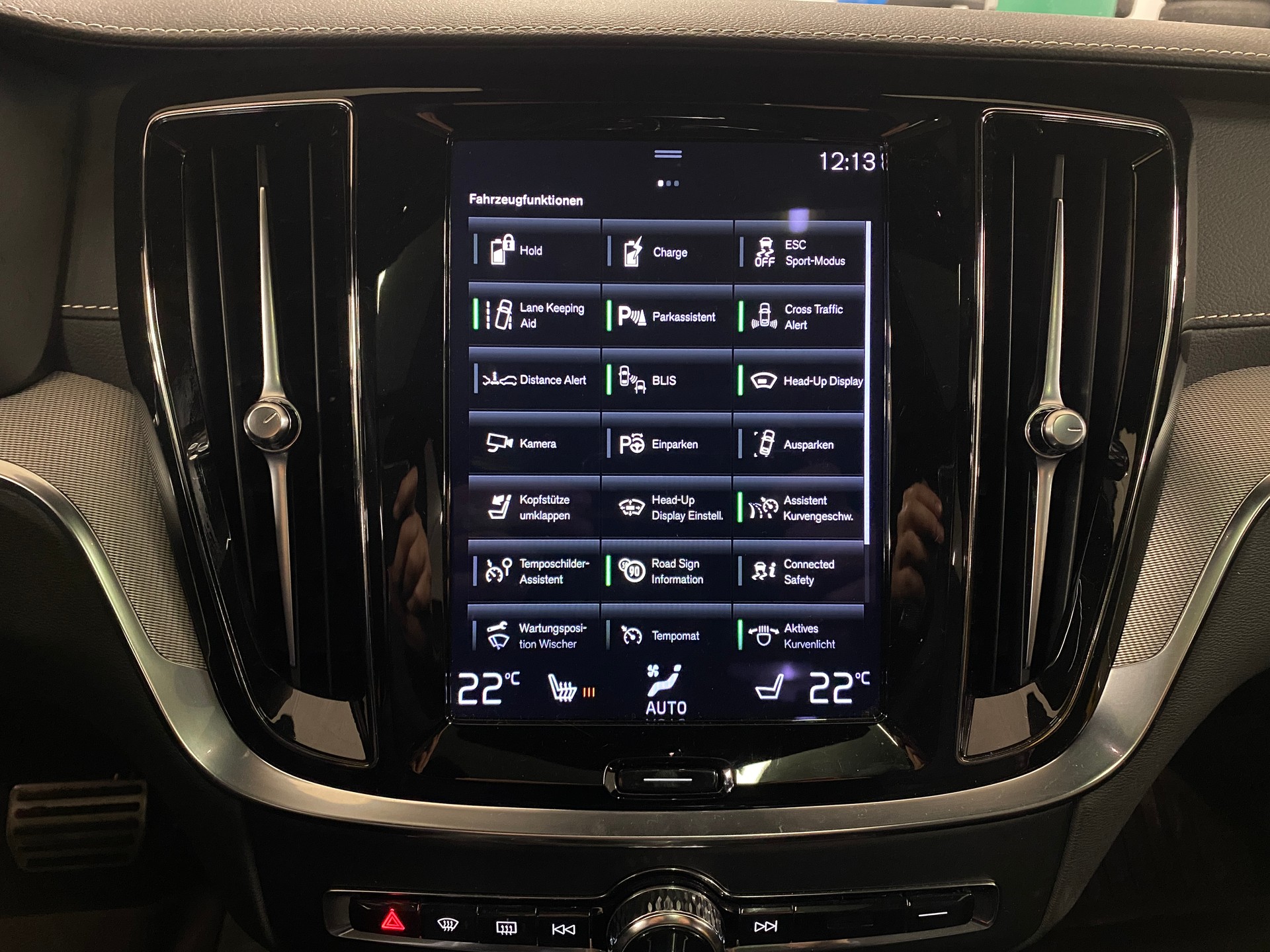VOLVO V60 2.0 T8 TE Polestar eAWD-image-12