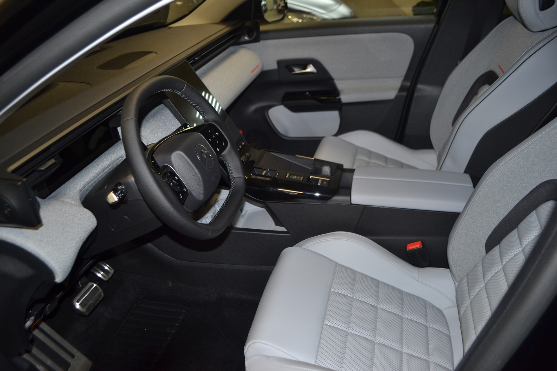 CITROEN C5 Aircross 1.6 Plug-in Hybrid Max-image-4