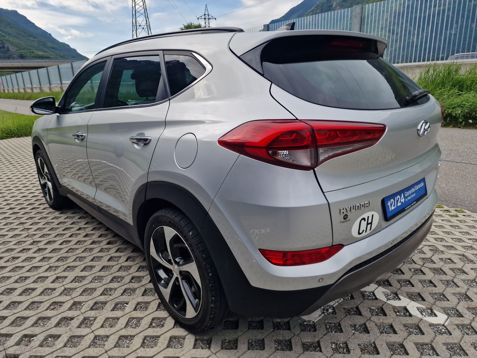 HYUNDAI Tucson 1.6 TGDI Vertex 4WD Automatic-image-3