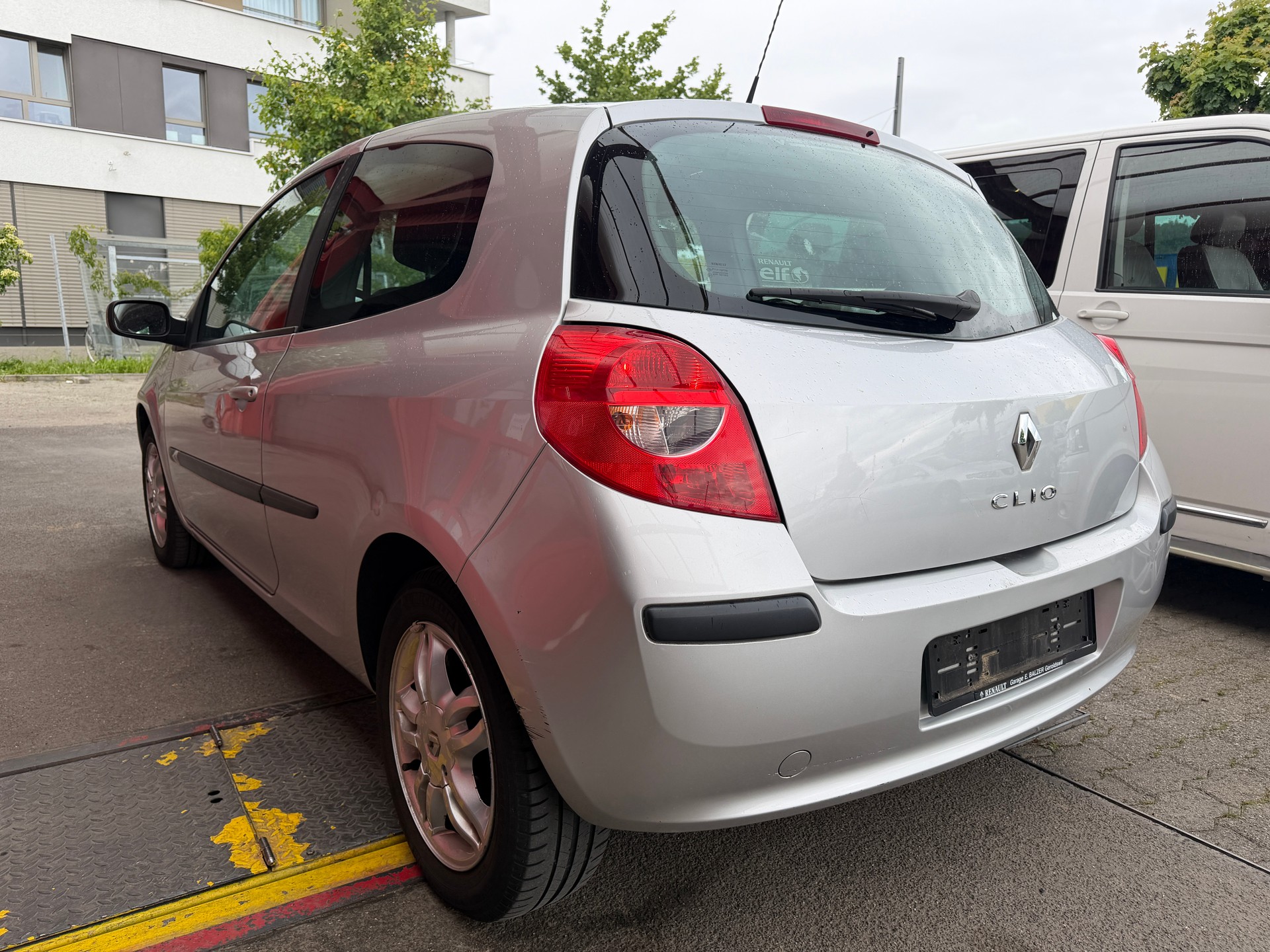 RENAULT Clio 1.6 16V Dynamique-image-5