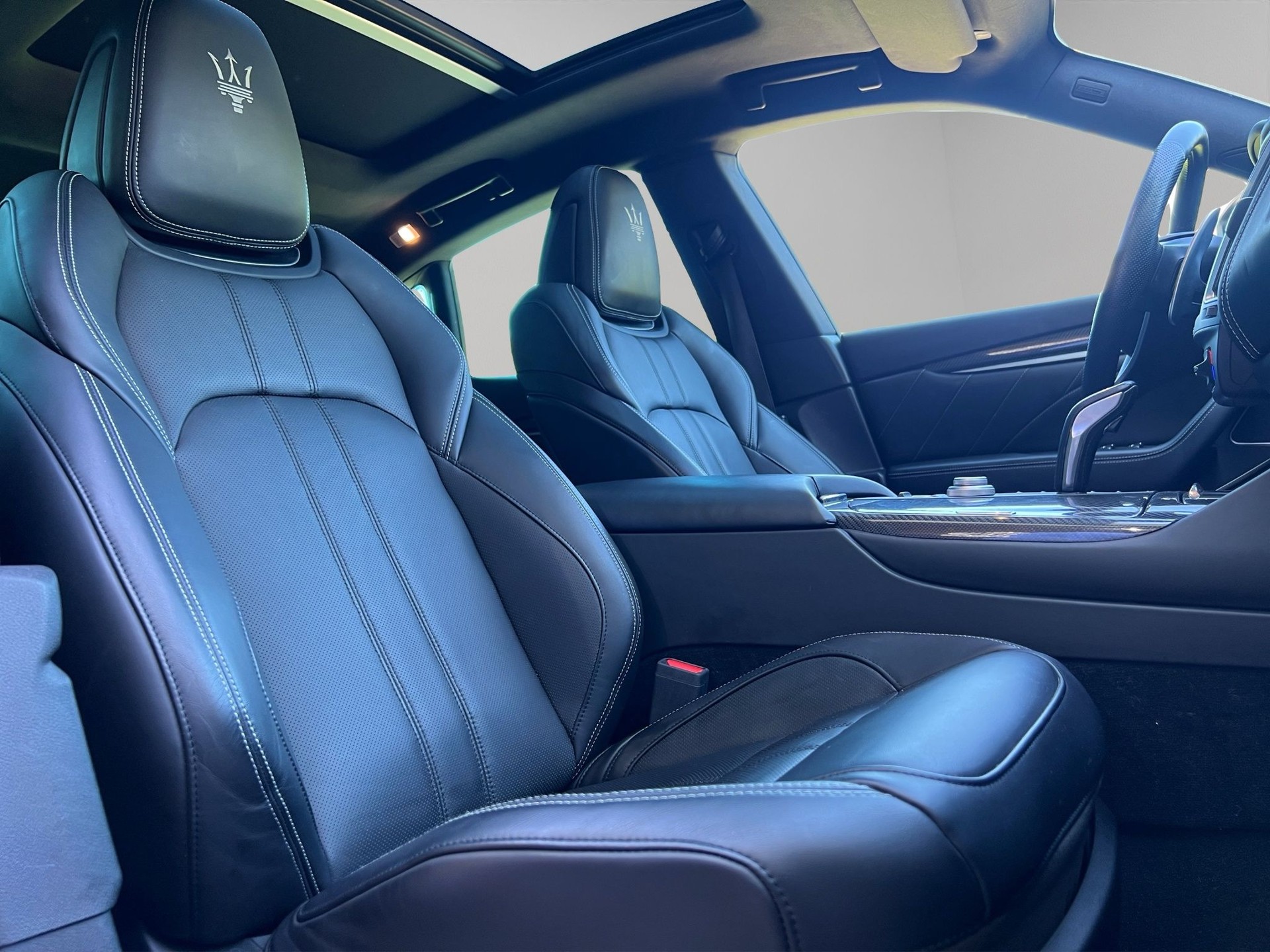 MASERATI Levante 3.0 V6 GranSport Automatica-image-12