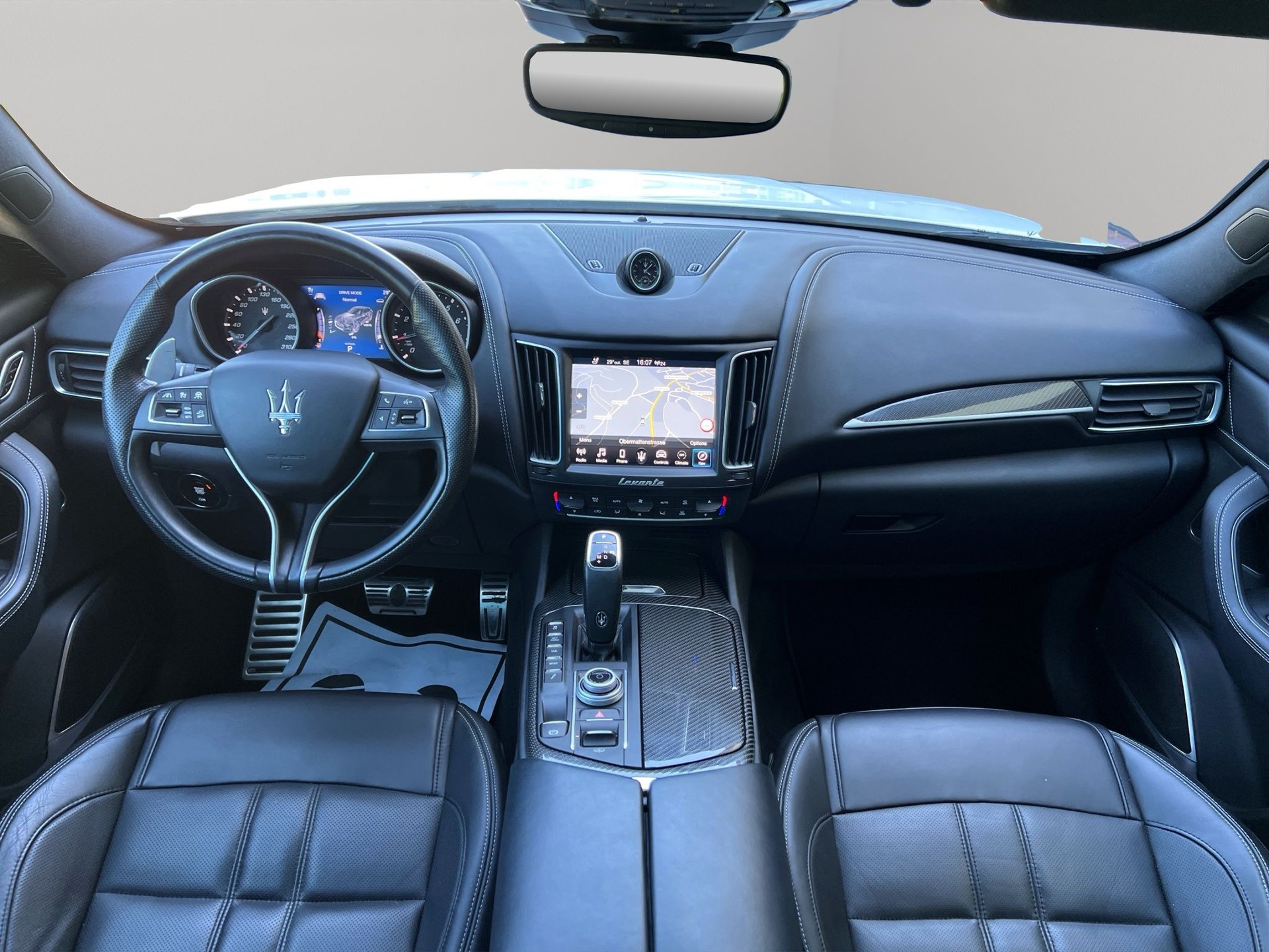 MASERATI Levante 3.0 V6 GranSport Automatica-image-13