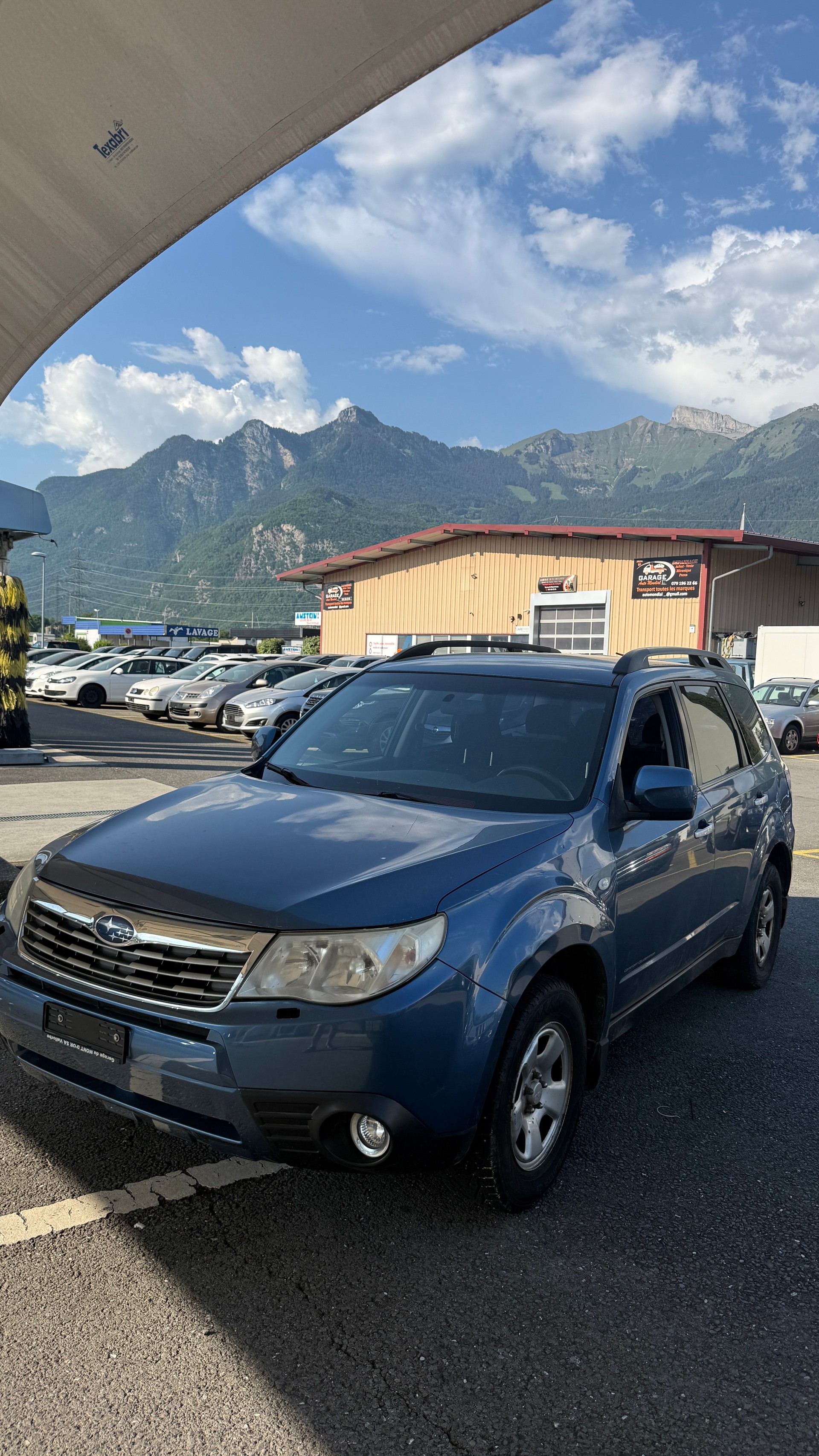 SUBARU Forester 2.0X Swiss Automatic-image-0