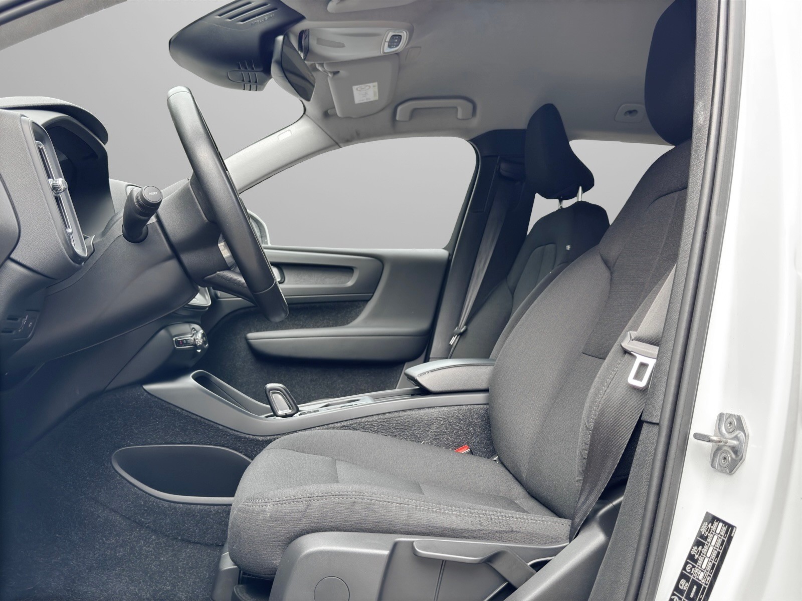 VOLVO XC40 D3 Geartronic-image-7