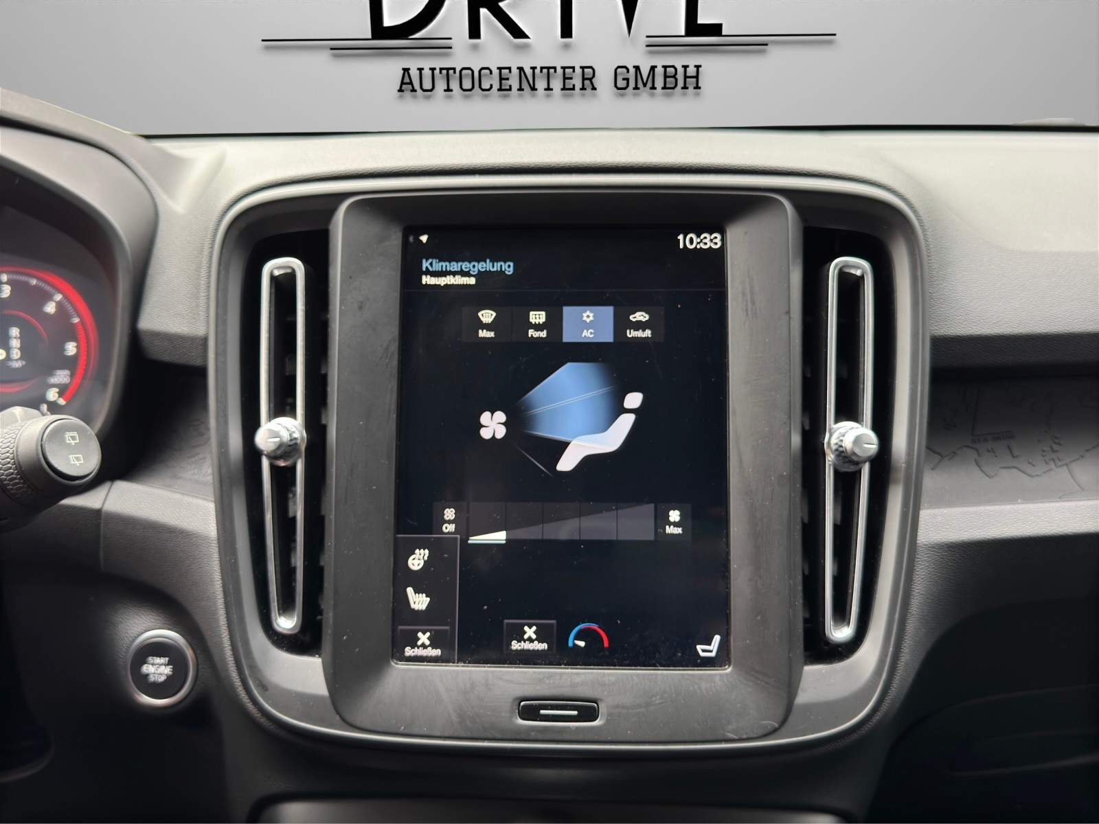 VOLVO XC40 D3 Geartronic-image-14