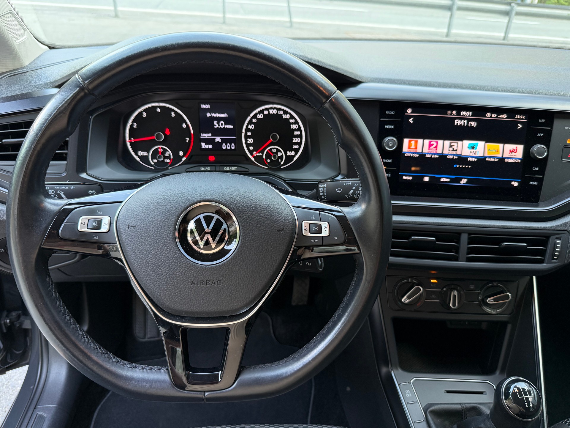 VW Polo 1.0 BMT Value-image-11