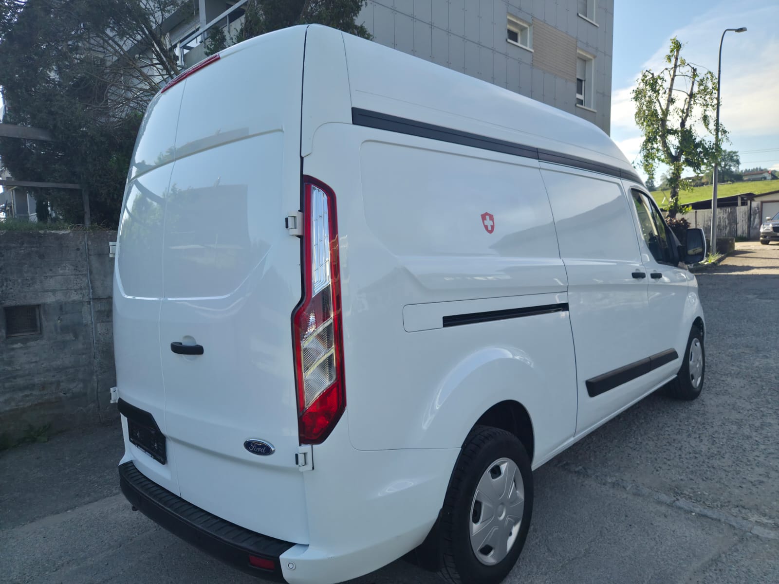 FORD TRANSIT CUSTOM-image-4