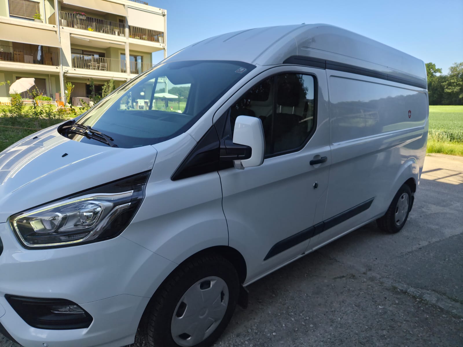 FORD TRANSIT CUSTOM-image-1