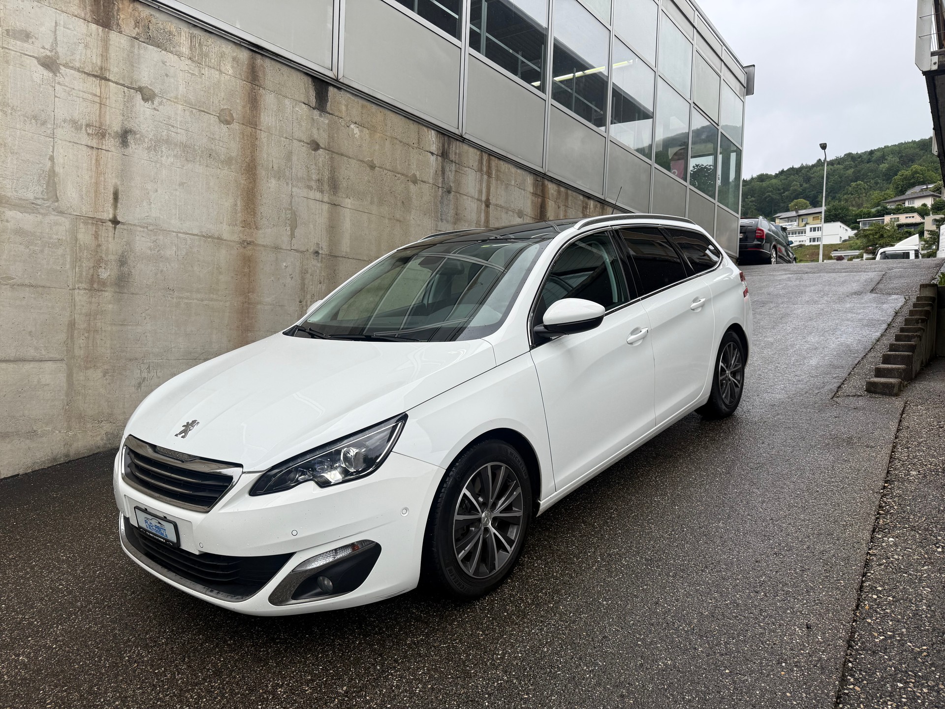 PEUGEOT 308 SW 1.6 THP Style || Frisch ab MFK
