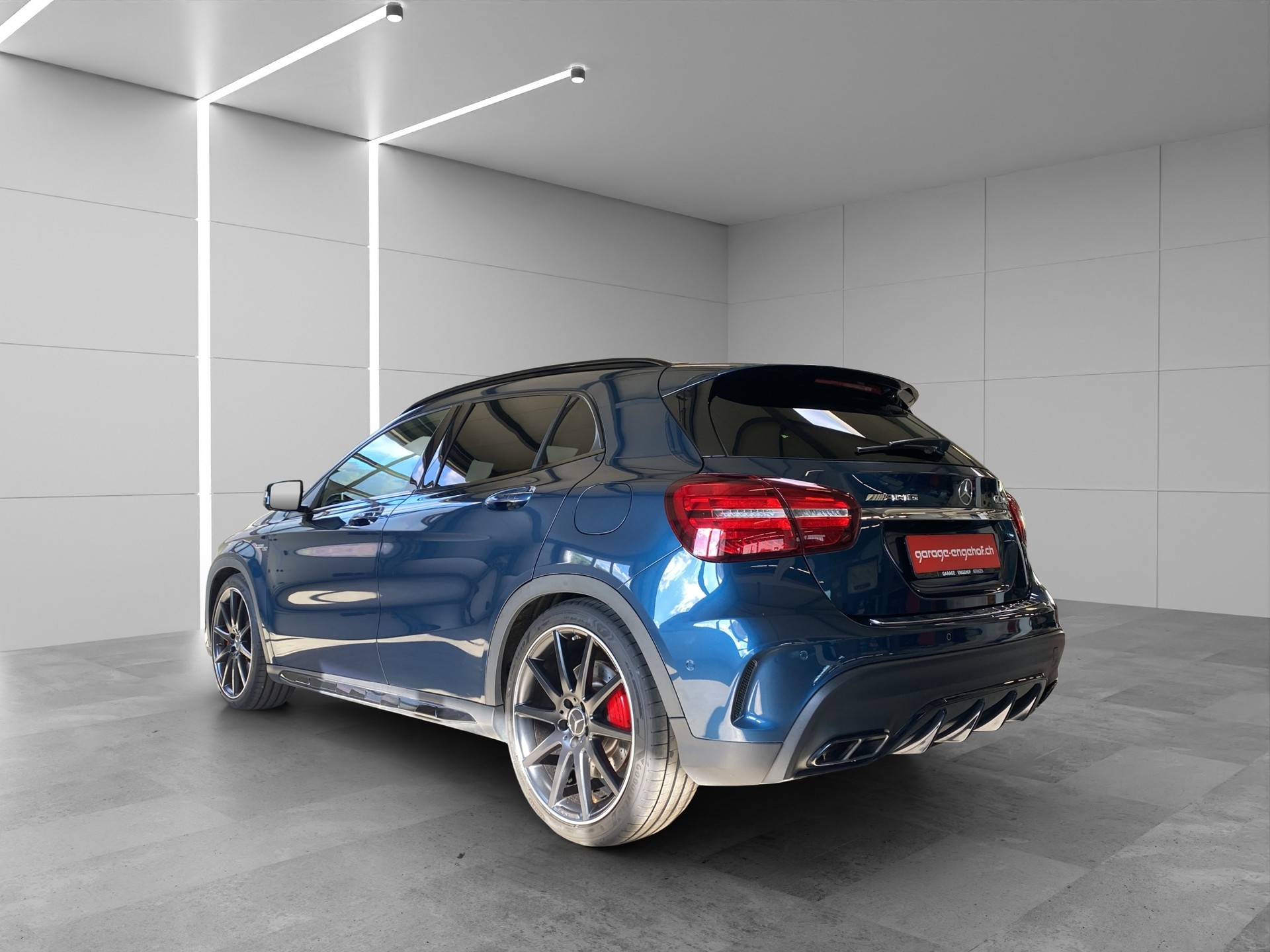 MERCEDES-BENZ GLA 45 AMG 4Matic 7G-DCT-image-4